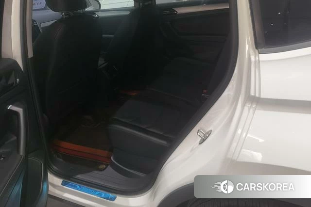 Volkswagen Tiguan L id 4265014 из Китая 15