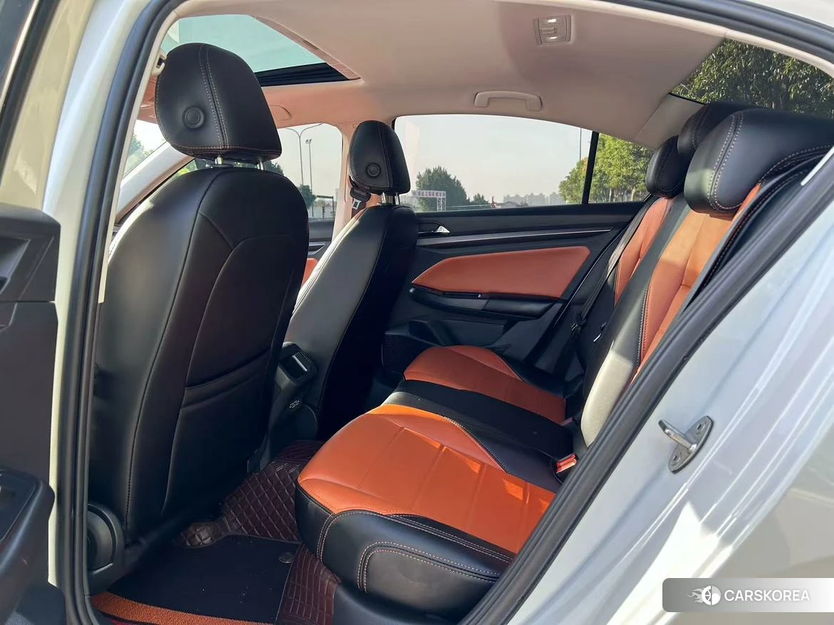 Volkswagen Bora id 4452885 из Китая 10