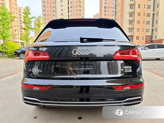 Audi Q5L id 4212199 из Китая 9