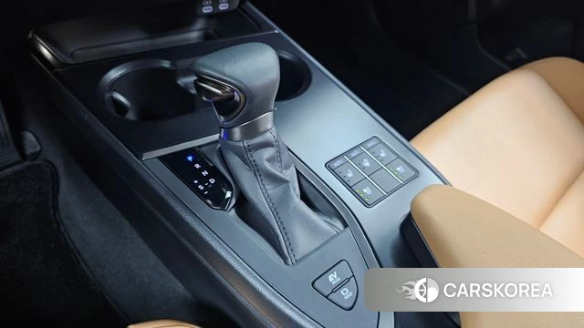 Lexus UX250h id 4645556 из Кореи 28