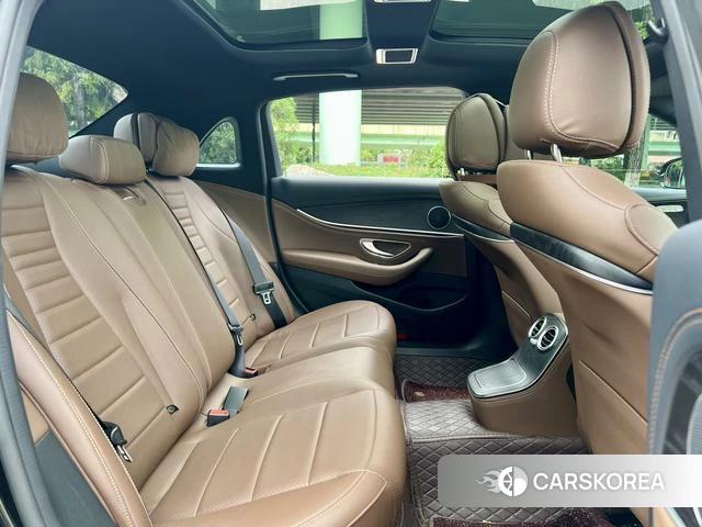 Mercedes-Benz E-class PHEV id 4256117 из Китая 20