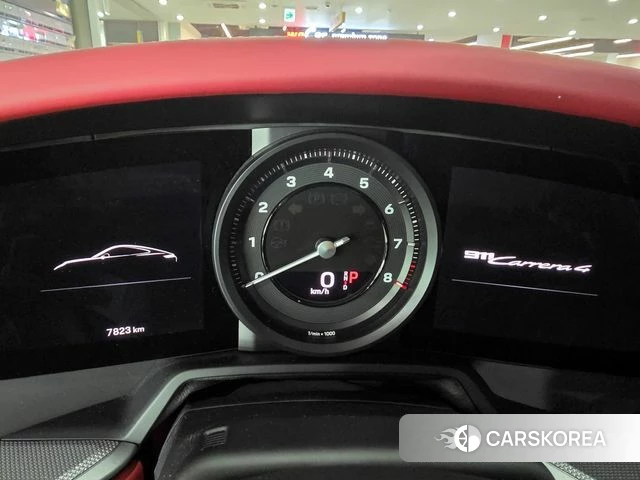 Porsche 911(992) id 3850984 из Кореи 16