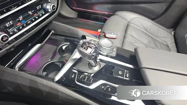 BMW 5 Series (G30) id 3650676 из Кореи 18