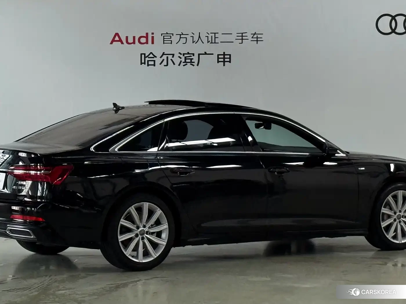 Audi A6L id 4547586 из Китая 13