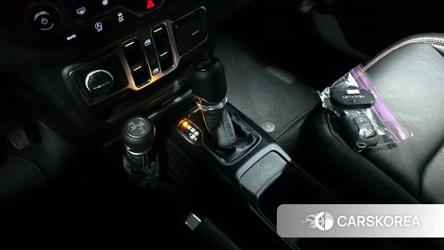 Jeep Wrangler (JL) id 3715900 из Кореи 18