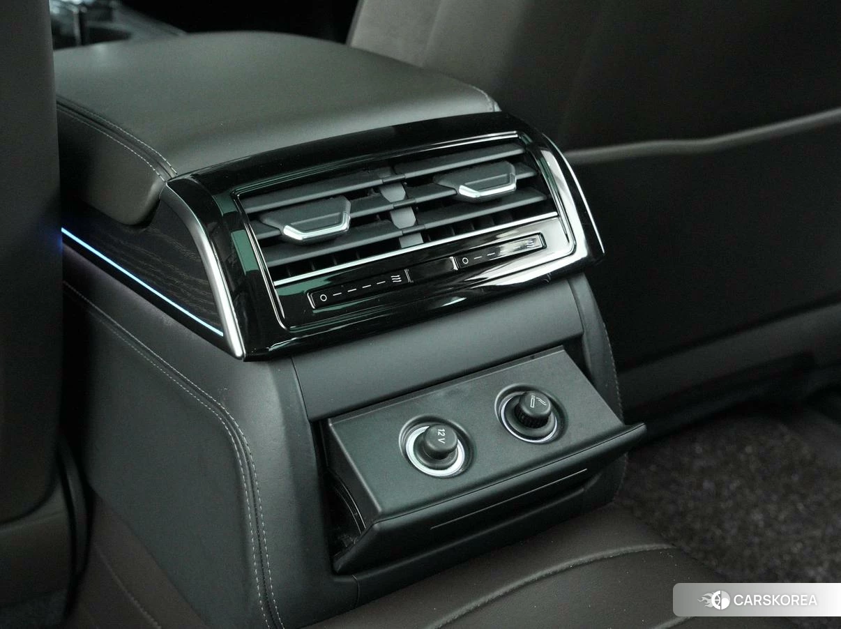 Audi A8 id 4420311 из Китая 22