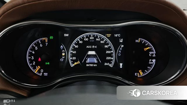 Jeep Grand Cherokee id 4293744 из Кореи 29