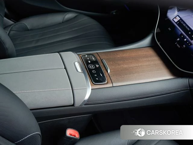 Mercedes-Benz EQS id 4297391 из Китая 18