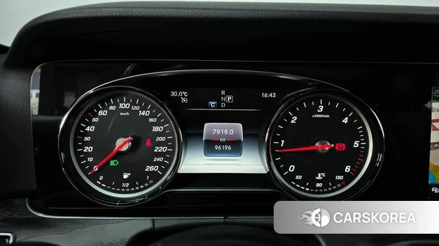 Mercedes-Benz E-Class W213 id 4269217 из Кореи 18