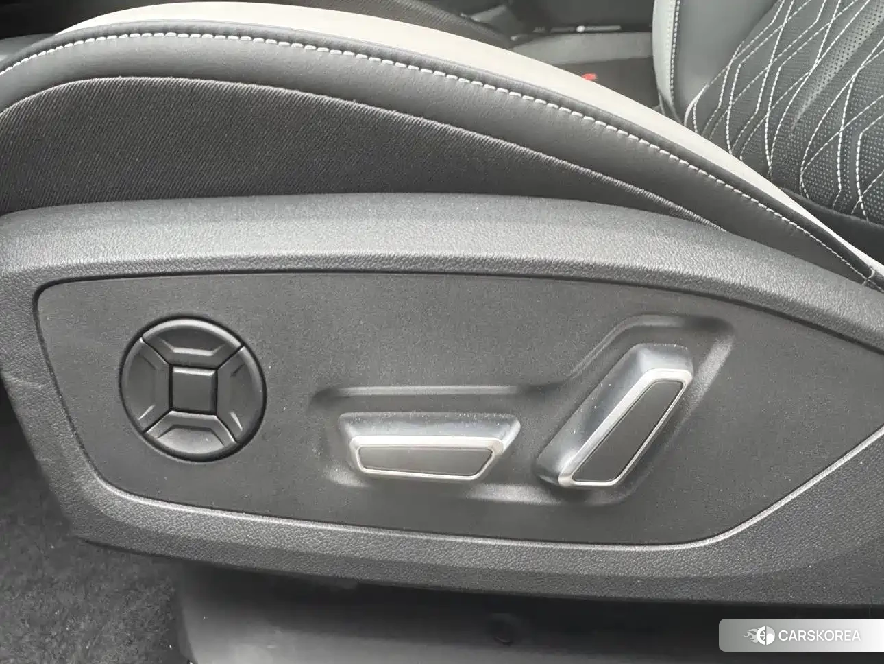 Audi A5L id 4539028 из Китая 24