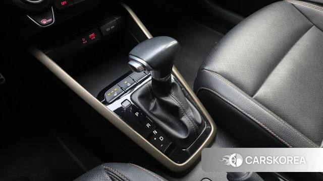Kia Stonic id 4699015 из Кореи 31