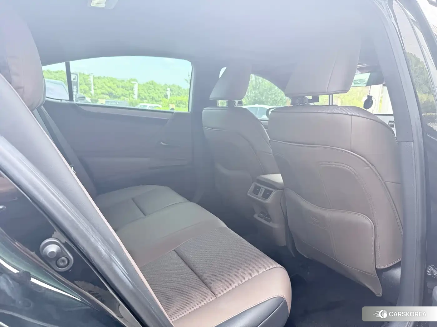Lexus ES id 4578239 из Китая 14