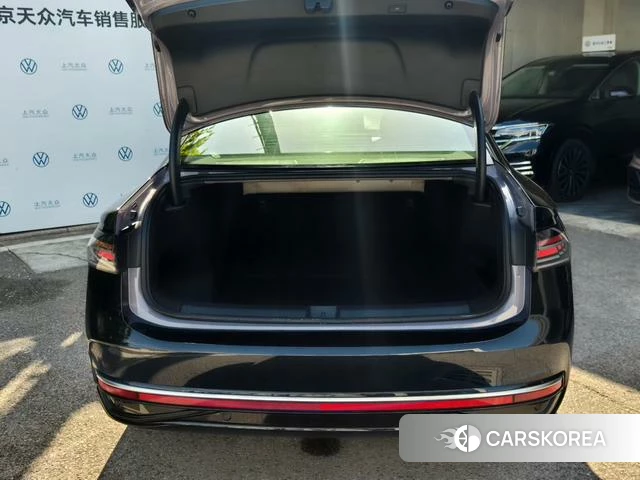 Volkswagen Passat id 4262087 из Китая 8