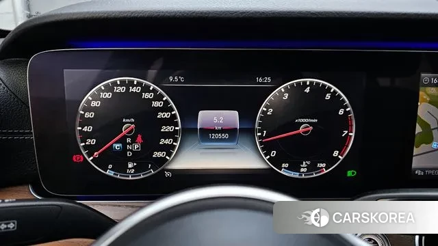 Mercedes-Benz E-Class W213 id 3766608 из Кореи 18