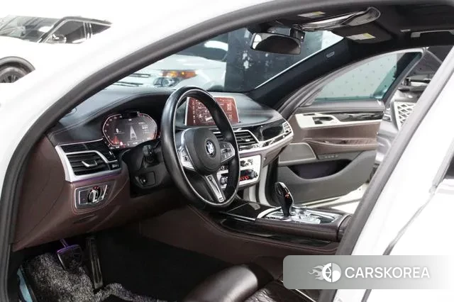 BMW 7 Series (G11) id 3318975 из Кореи 18