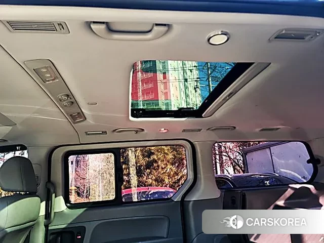 Hyundai The New Grand Starex id 3568328 из Кореи 14