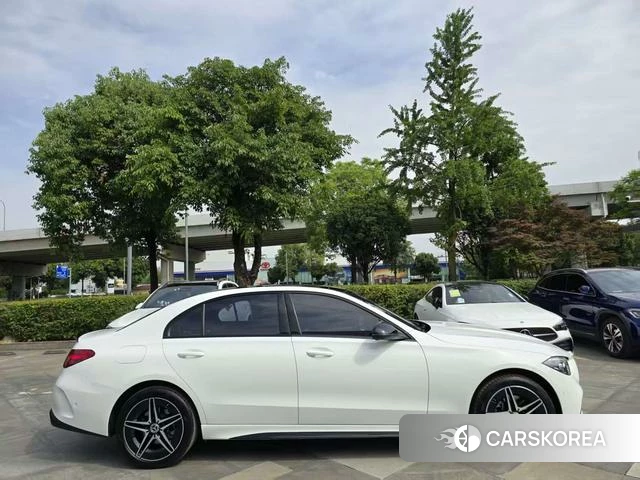 Mercedes-Benz Class C id 4291100 из Китая 19