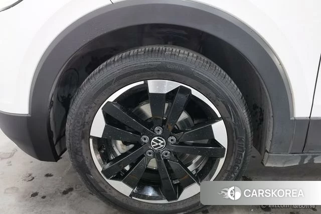 Volkswagen Exploring the shadow id 4276230 из Китая 22
