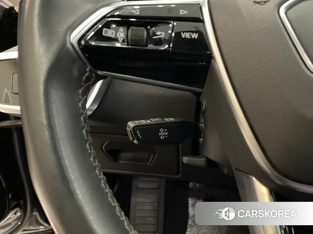 Audi A6L id 4333278 из Китая 28