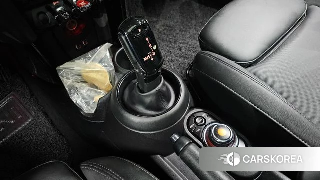 Mini Cooper S id 4667318 из Кореи 29