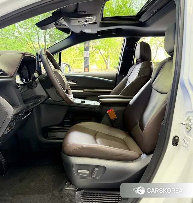 Toyota Grevia id 4328913 из Китая 16