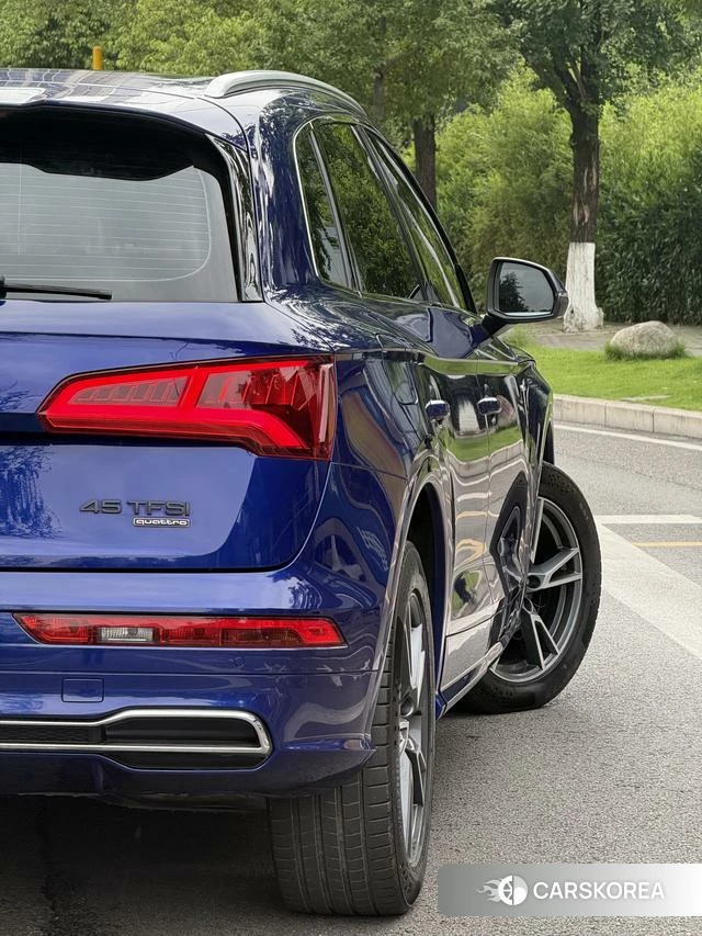 Audi Q5L id 4380363 из Китая 27