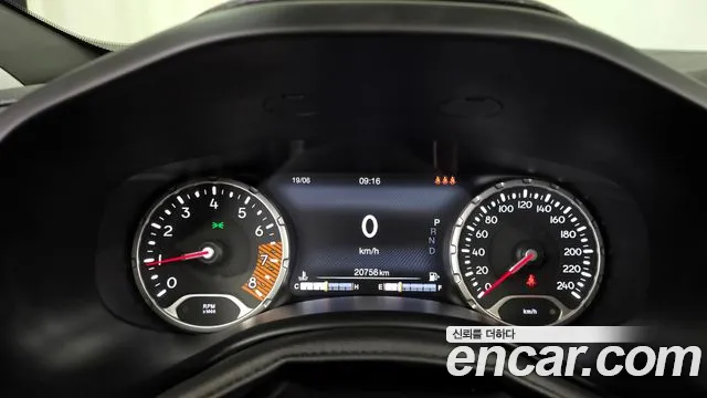 Jeep Renegade id 2838249 из Кореи 18