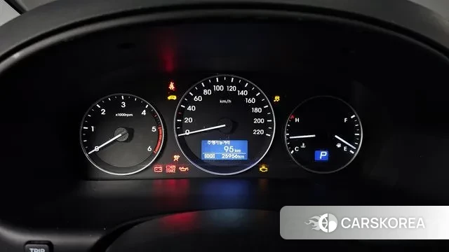 Hyundai The New Grand Starex id 3677328 из Кореи 18