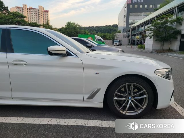 BMW 5 Series (G30) id 4536126 из Кореи 13
