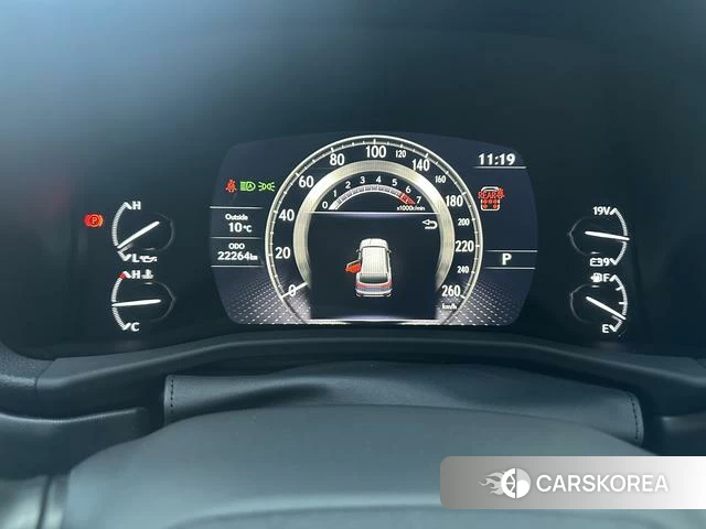 Lexus LX id 4262574 из Китая 21