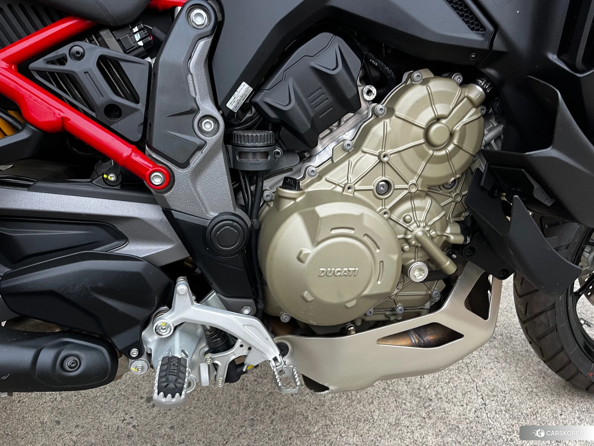 Ducati MULTISTRADA V4 S id 4374392 из Японии 8