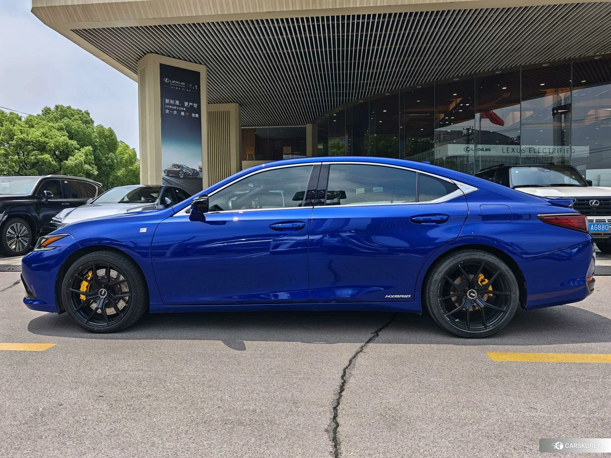 Lexus ES id 4440548 из Китая 16