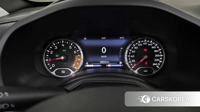 Jeep Renegade id 4769605 из Кореи 17
