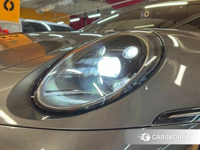 Porsche 911(992) id 4507708 из Кореи 17