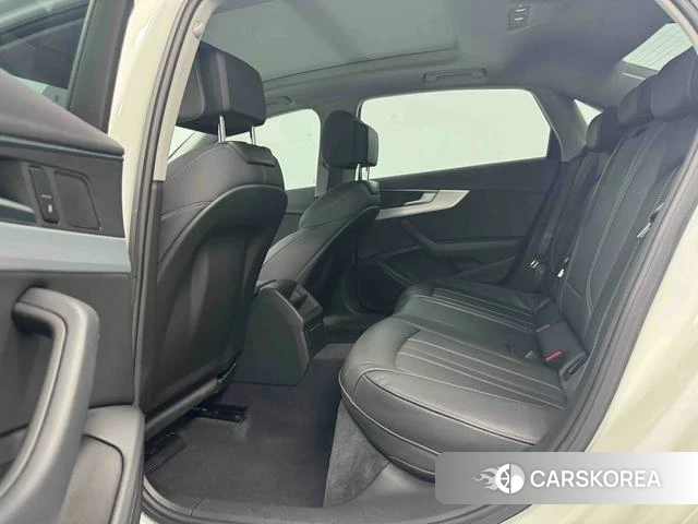 Audi A4L id 3889815 из Китая 16