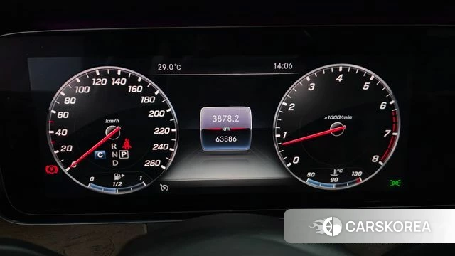 Mercedes-Benz E-Class W213 id 4496739 из Кореи 30