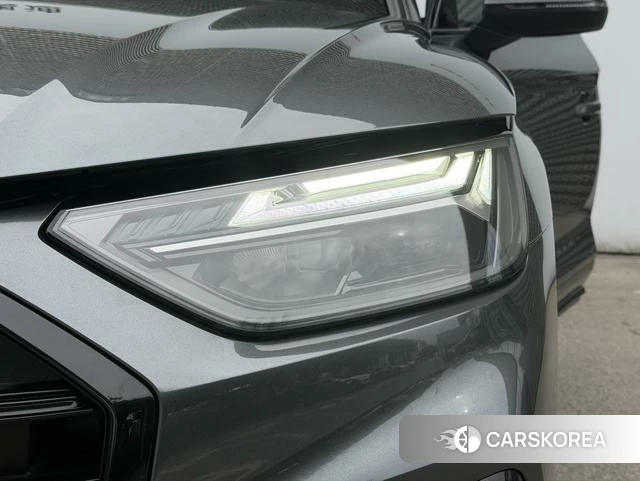 Audi Q5L id 4336178 из Китая 17