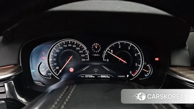 BMW 5 Series (G30) id 3029295 из Кореи 18