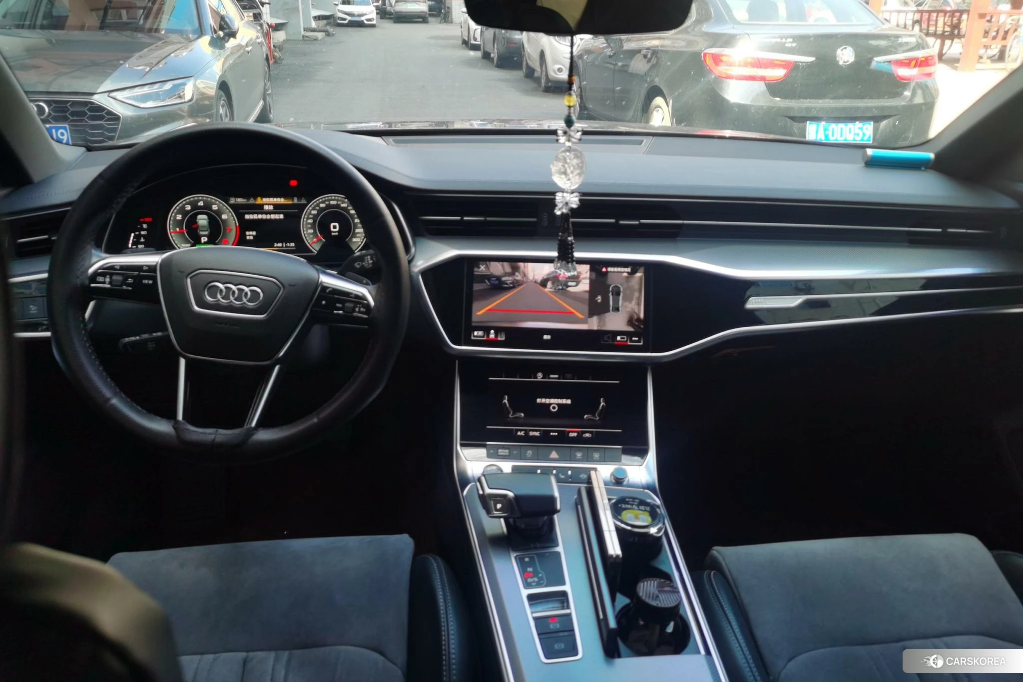 Audi A6L id 4437572 из Китая 15