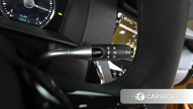 Rolls-Royce Cullinan id 3877282 из Кореи 18