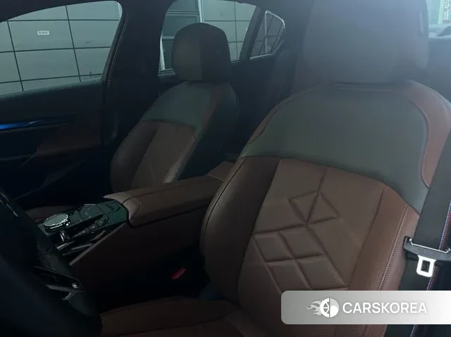 BMW i5 (G60) id 3383061 из Кореи 13