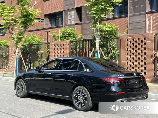Mercedes-Benz E-class id 4271776 из Китая 13