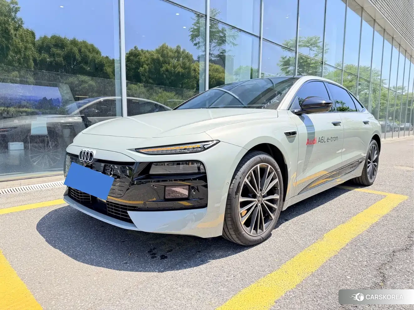 Audi A6L e-tron id 4514213 из Китая 12
