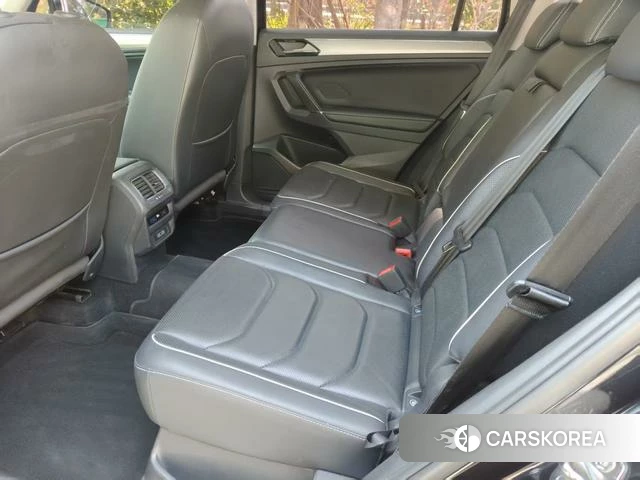 Volkswagen Tiguan L id 4219726 из Китая 8