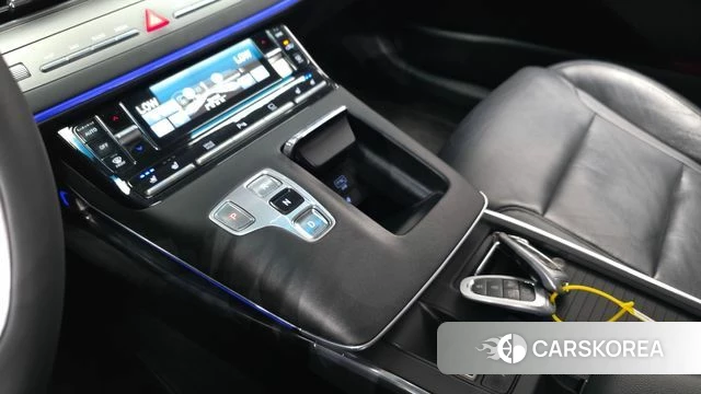 Hyundai The New Grandeur IG Hybrid id 4763902 из Кореи 32