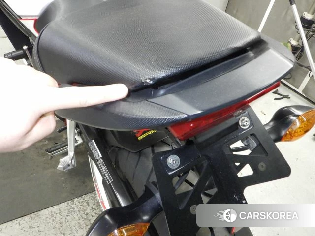 Проданный Honda CBR650F id 3994833 из Японии, фото 22