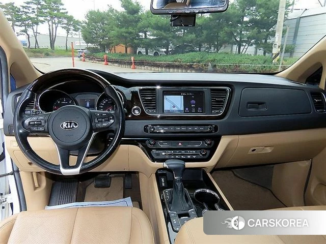Kia The New Carnival id 4483273 из Кореи 18