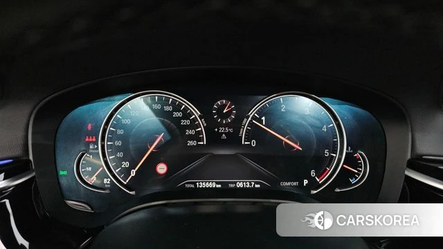 BMW 5 Series (G30) id 4508605 из Кореи 29
