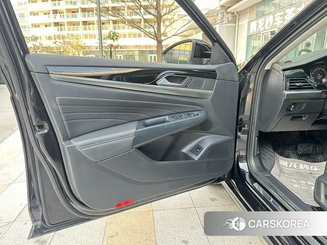 Volkswagen Passat id 4262118 из Китая 26