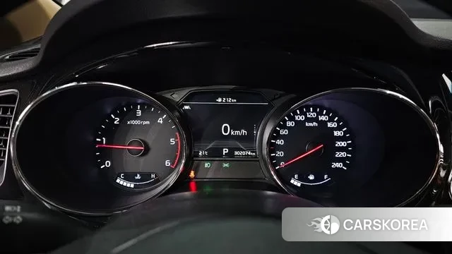 Kia The New Carnival id 3284180 из Кореи 18